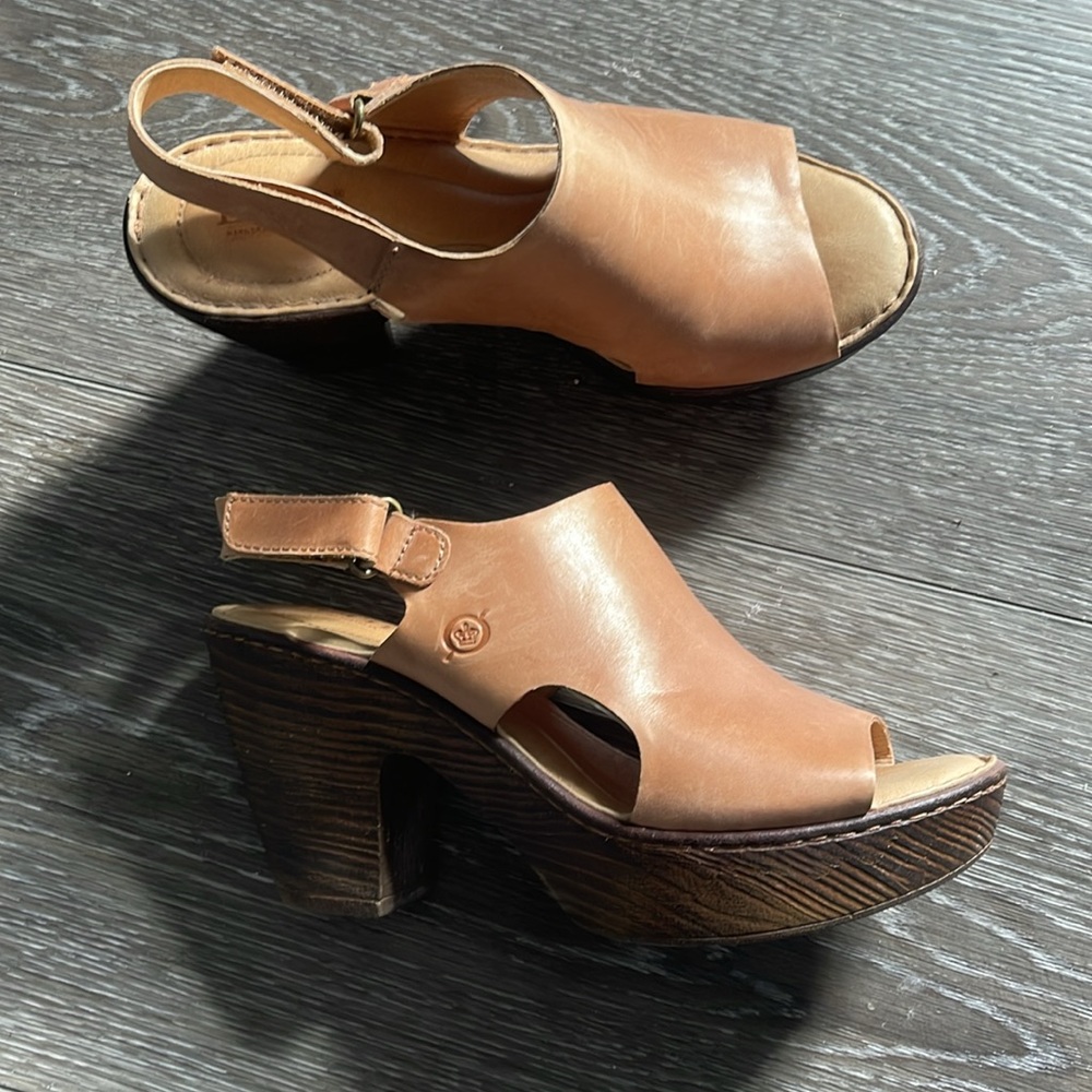 Born Chunky Heels Wedges Shoe size 8